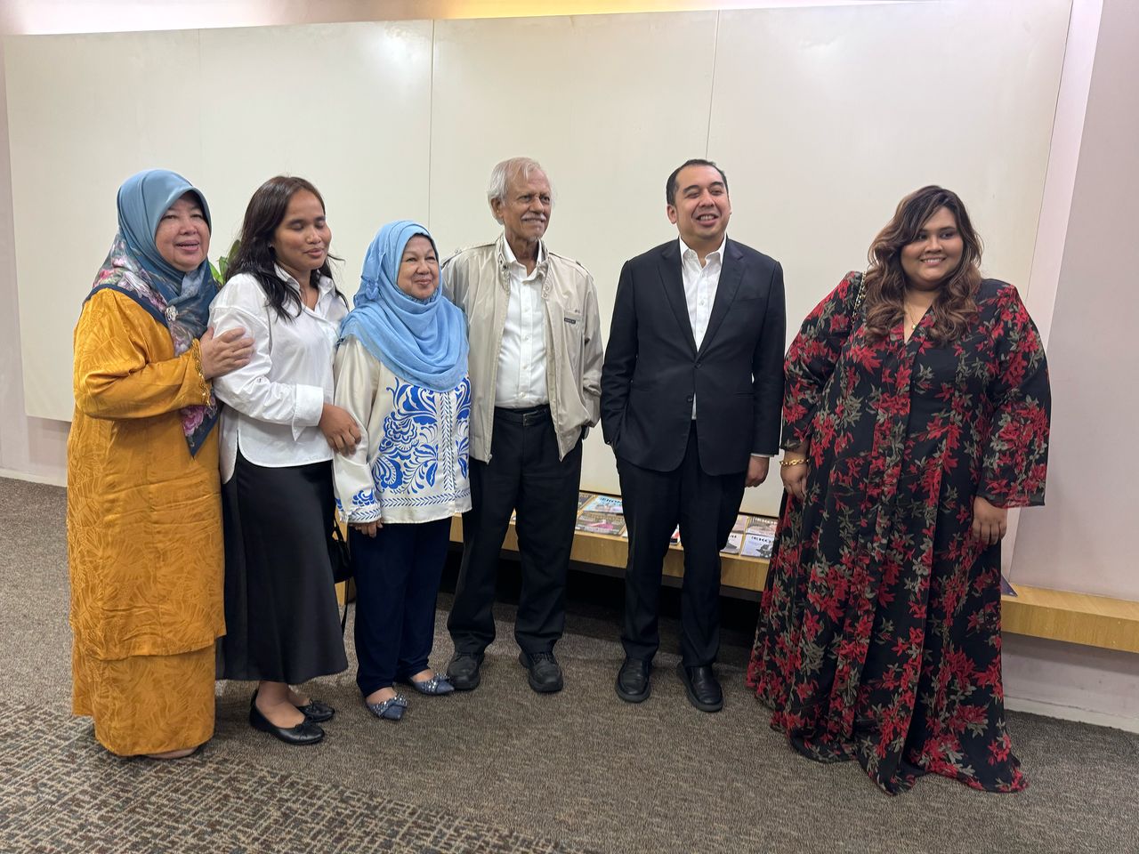 menawarkan perkhidmatan latihan dan perundingan professional sejajar dengan kemajuan Revolusi Industri 4.0.
